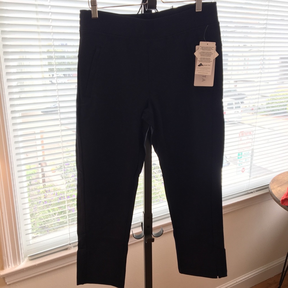 Athleta modern metro capris—navy